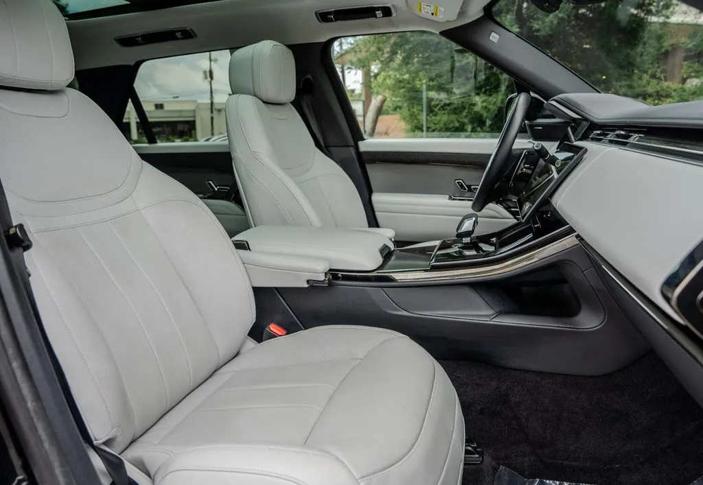 Land Rover Range Rover Sport photo 20