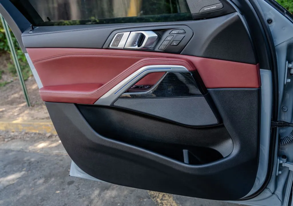 BMW X6 photo 16