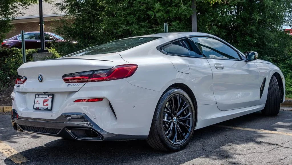BMW 8 Series photo 28