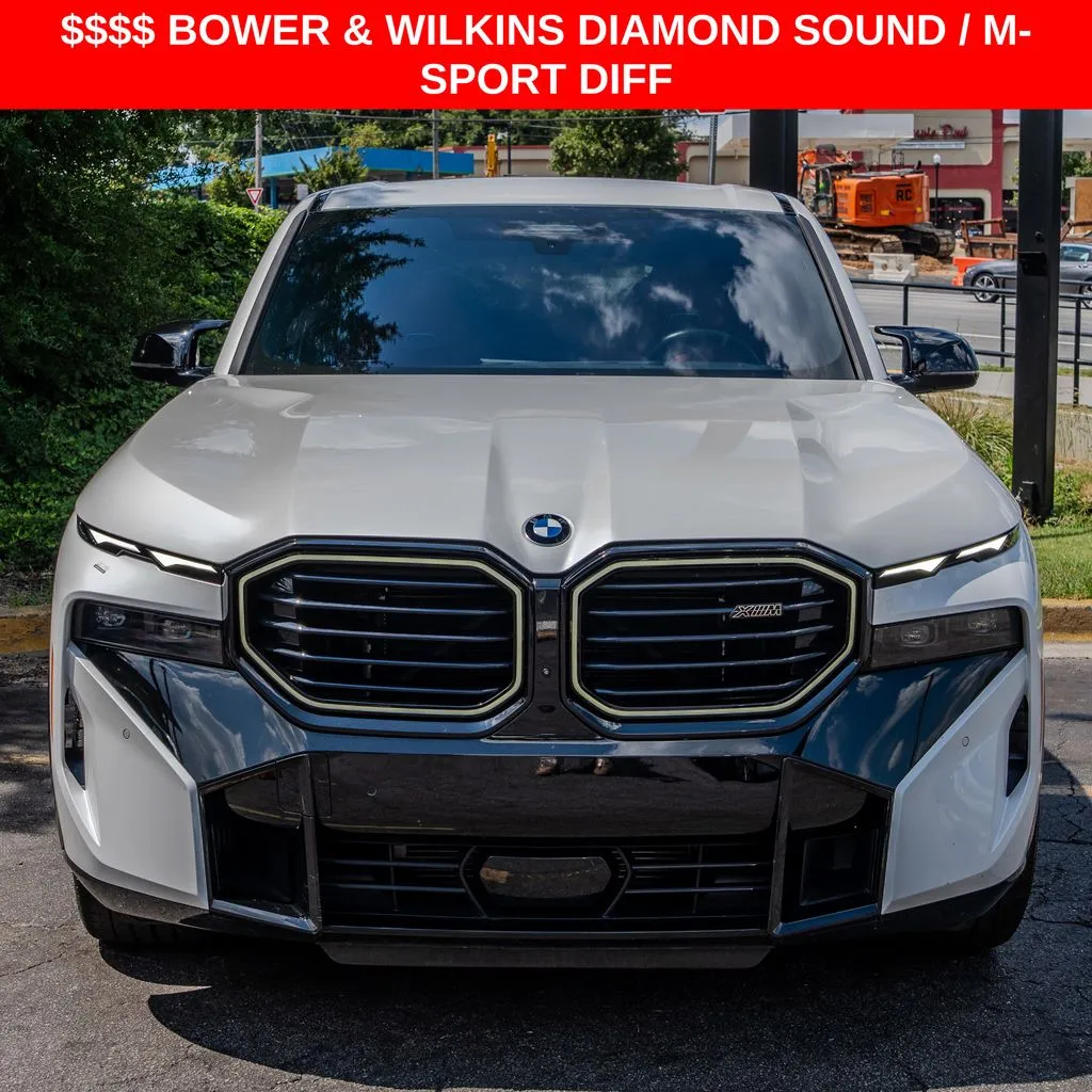 BMW XM photo 2