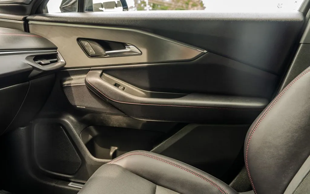 Acura ZDX photo 13