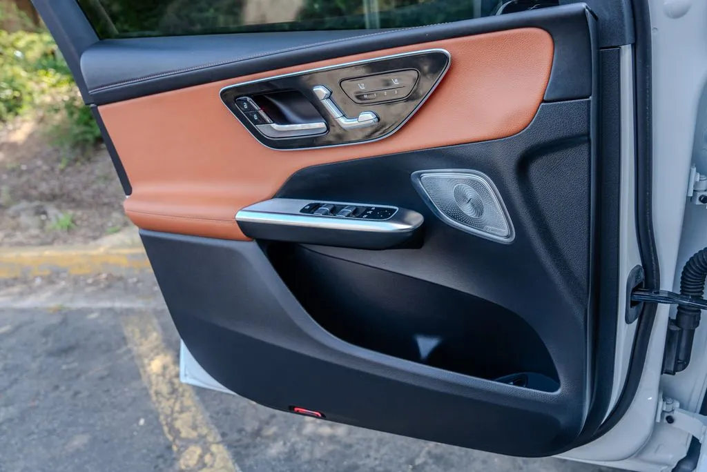 Mercedes-Benz GLC photo 15