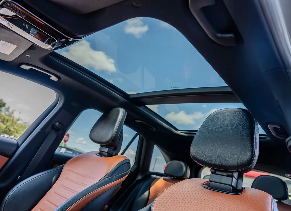 Mercedes-Benz GLC photo 17