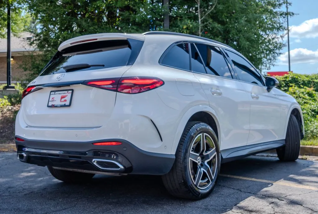 Mercedes-Benz GLC photo 28