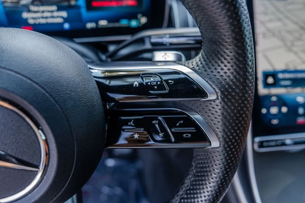 Mercedes-Benz GLC photo 7