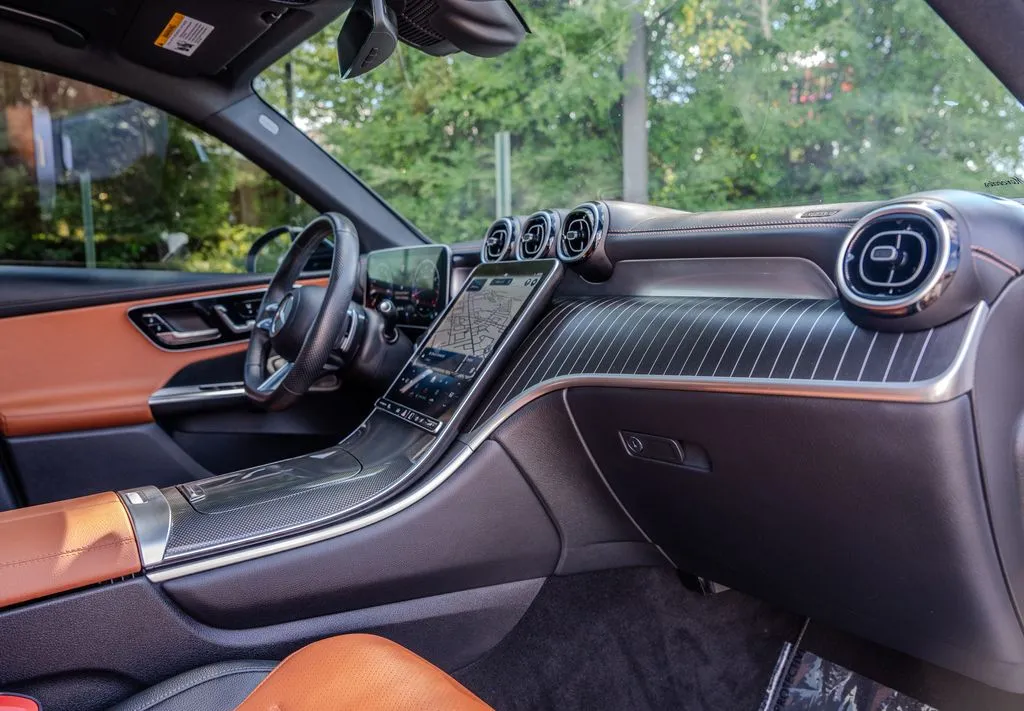 Mercedes-Benz GLC photo 22
