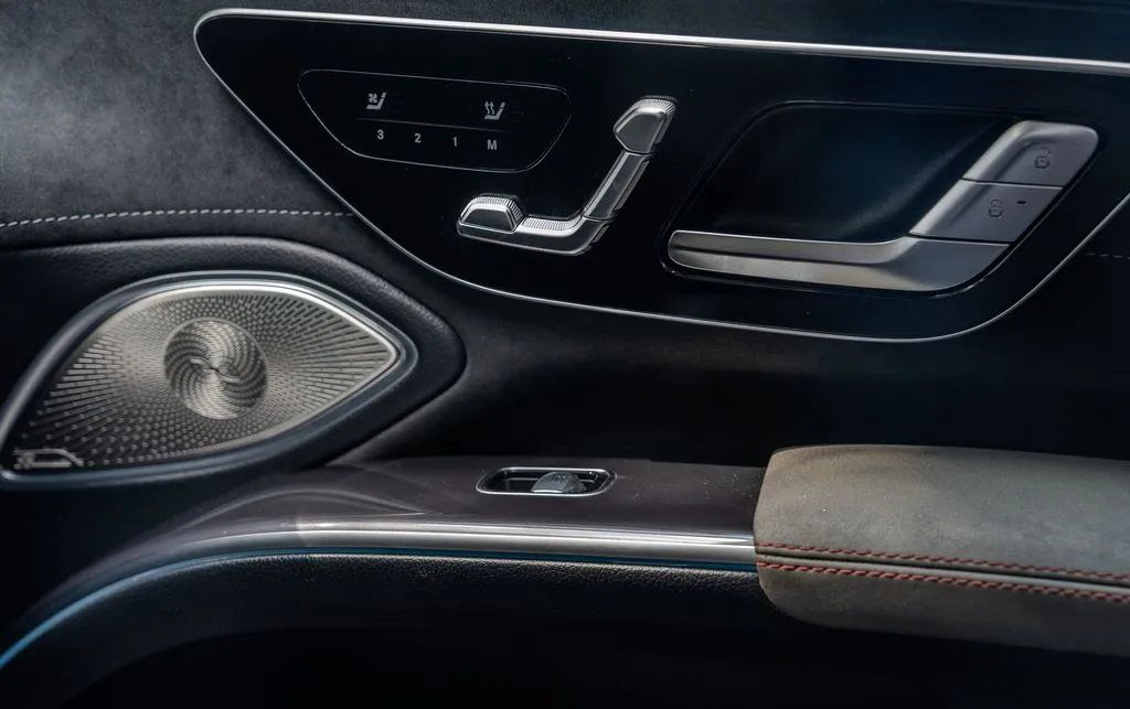 Mercedes-Benz EQS photo 15