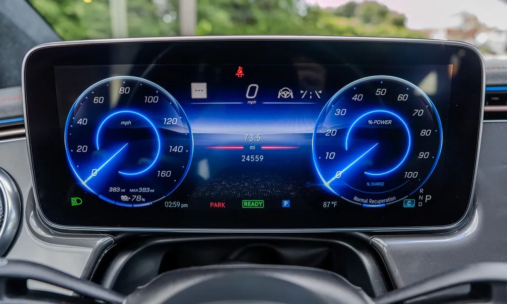 Mercedes-Benz EQS photo 9