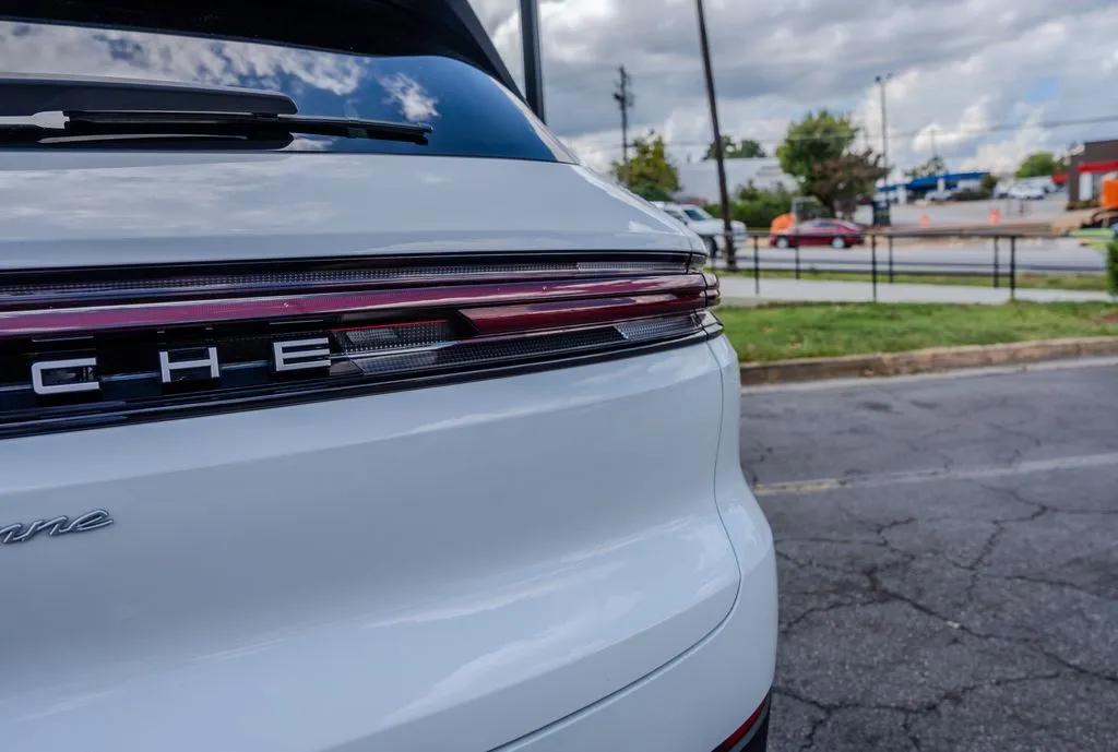 Porsche Cayenne photo 27