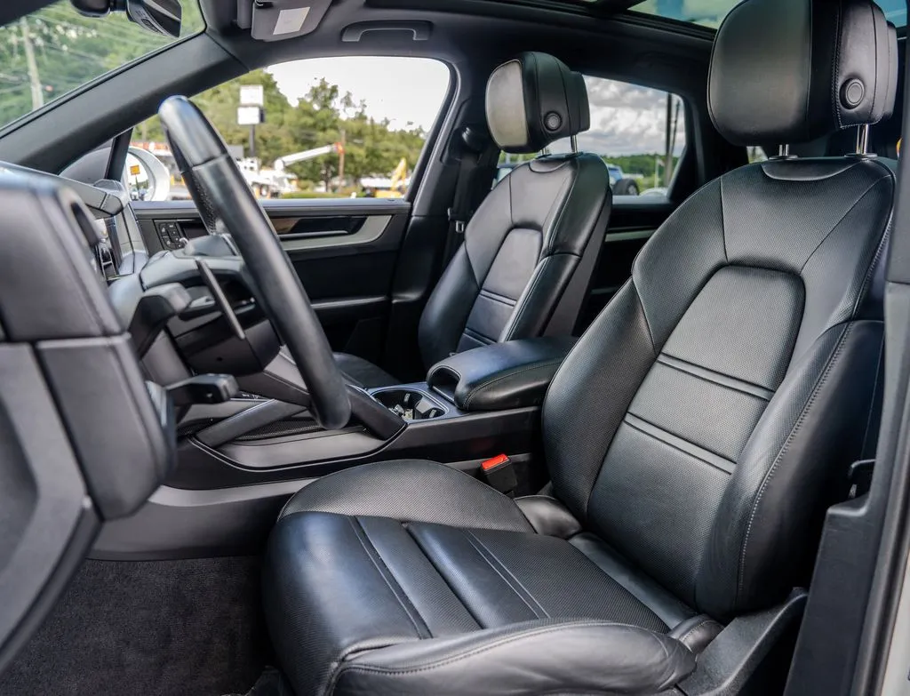 Porsche Cayenne photo 18