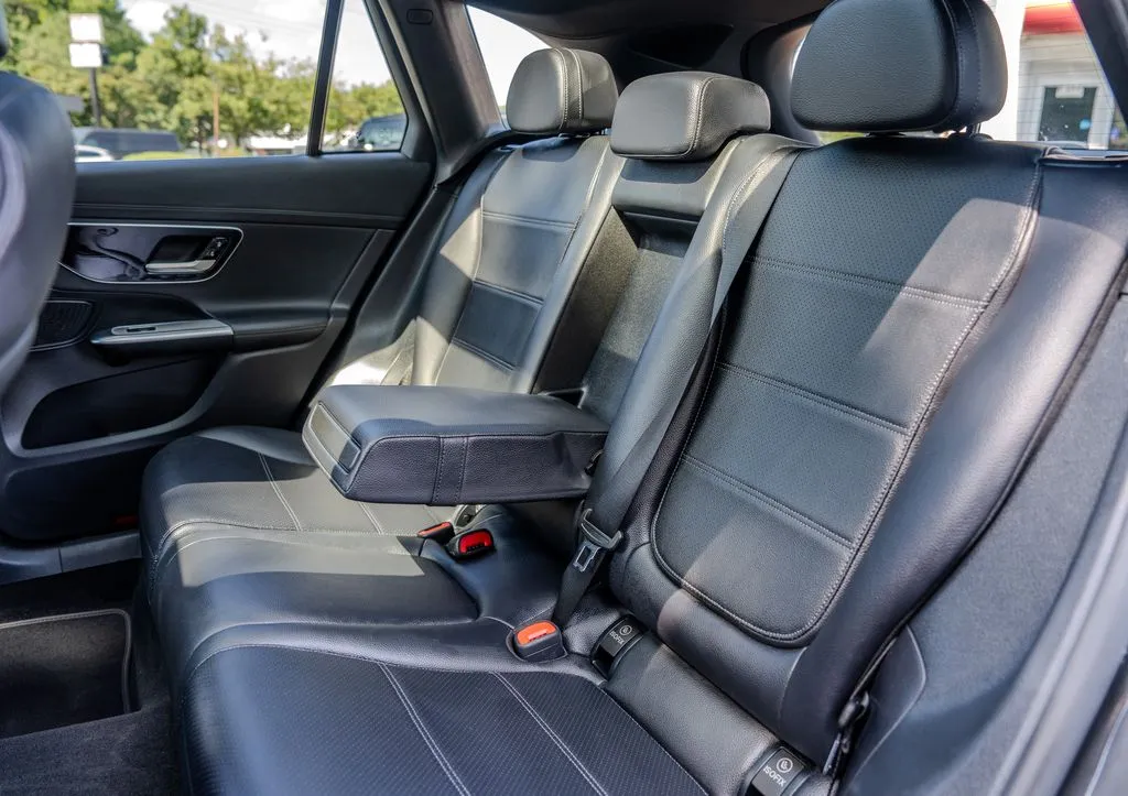 Mercedes-Benz GLC photo 19