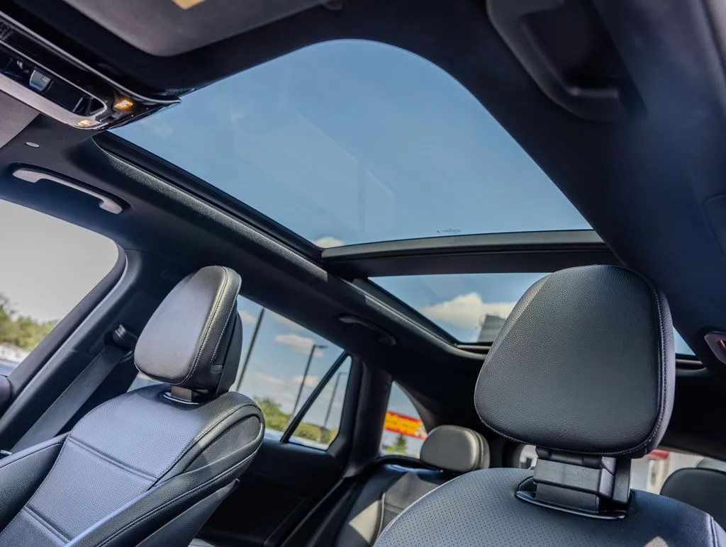Mercedes-Benz GLC photo 17