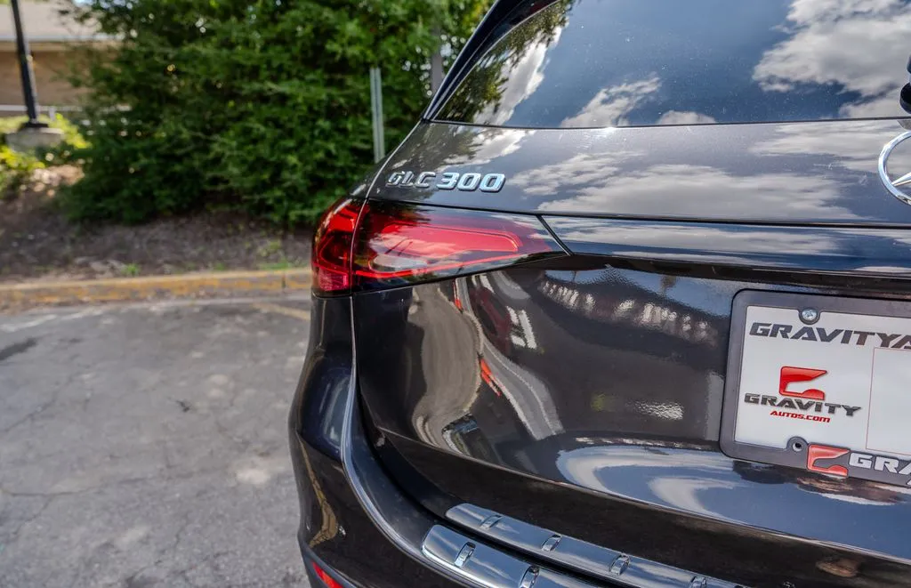 Mercedes-Benz GLC photo 26