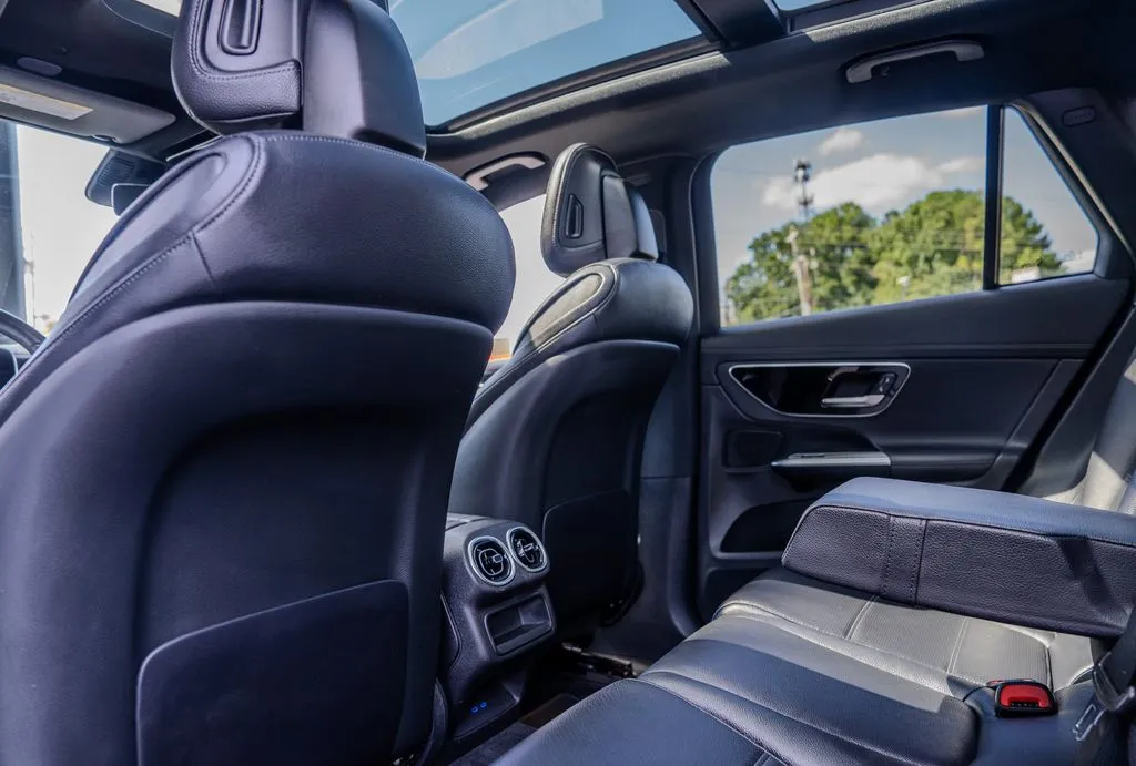 Mercedes-Benz GLC photo 20