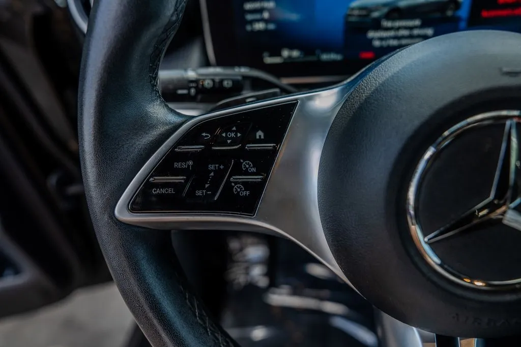 Mercedes-Benz GLC photo 6