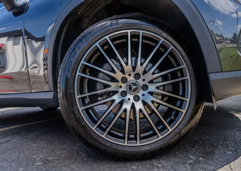 Mercedes-Benz GLC photo 30