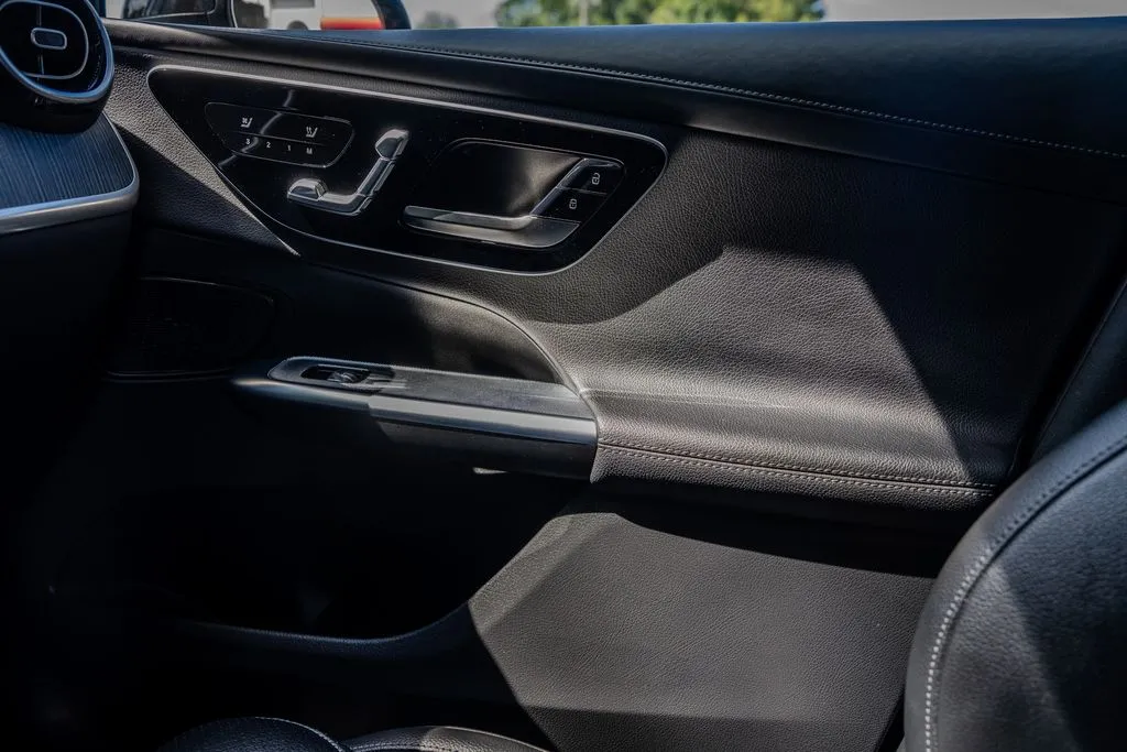 Mercedes-Benz GLC photo 13