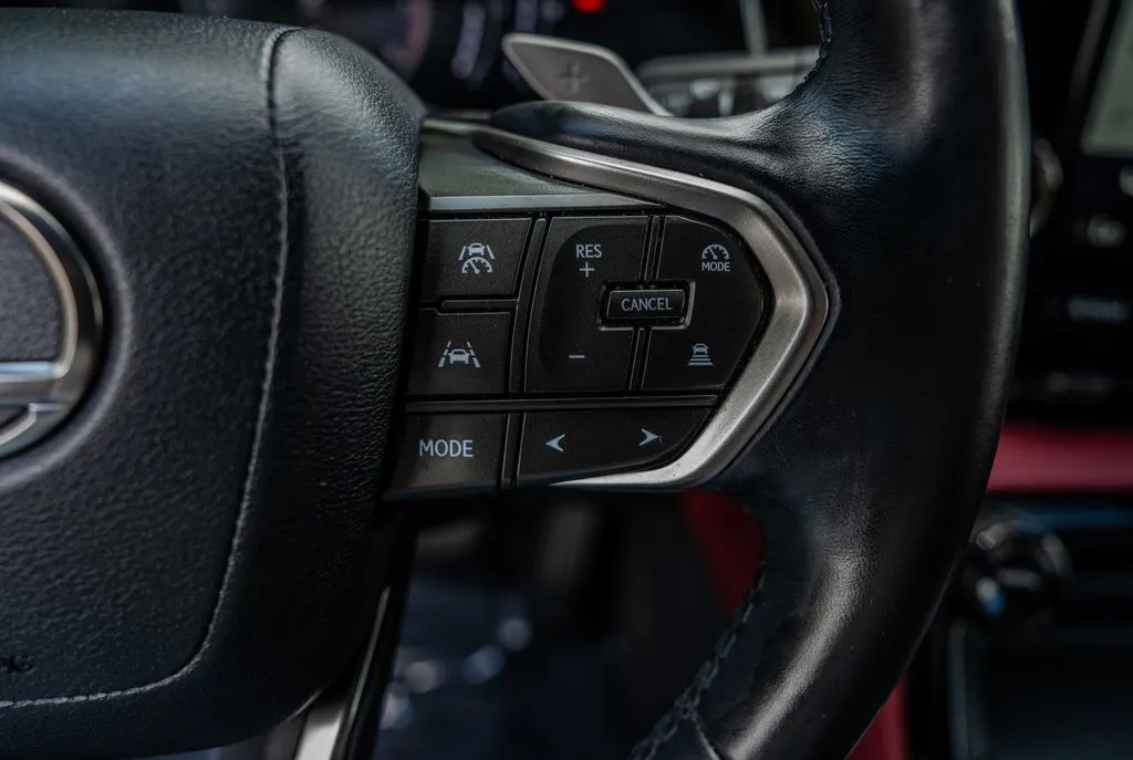 Lexus NX photo 7