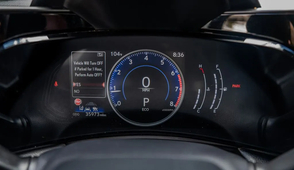 Lexus NX photo 9
