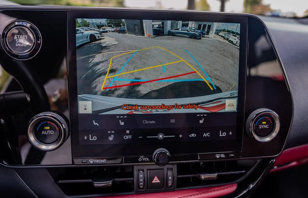 Lexus NX photo 11
