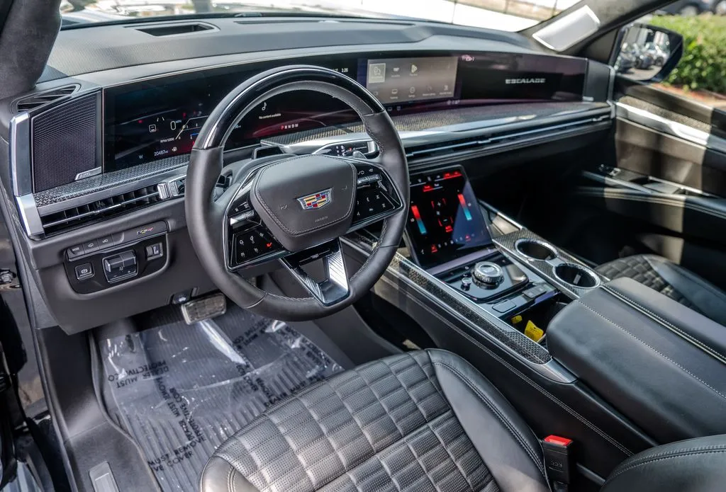 Cadillac Escalade photo 4