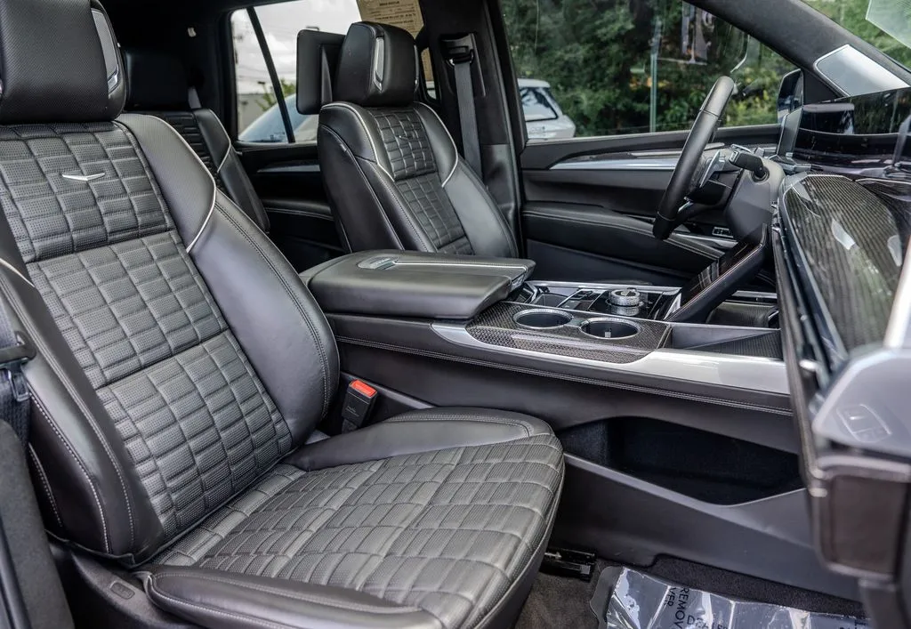 Cadillac Escalade photo 24