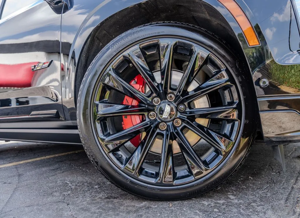 Cadillac Escalade photo 34