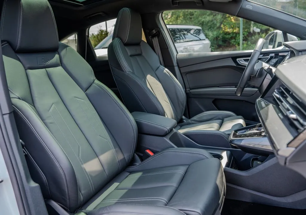 Audi Q4 photo 21
