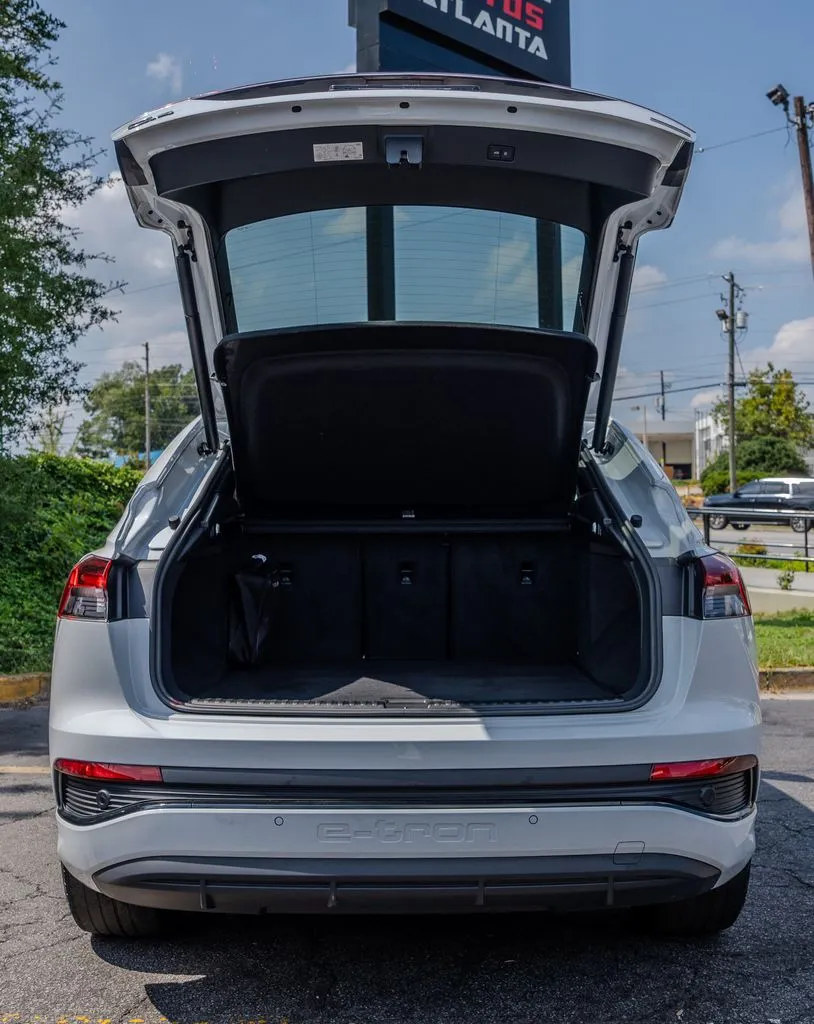 Audi Q4 photo 24