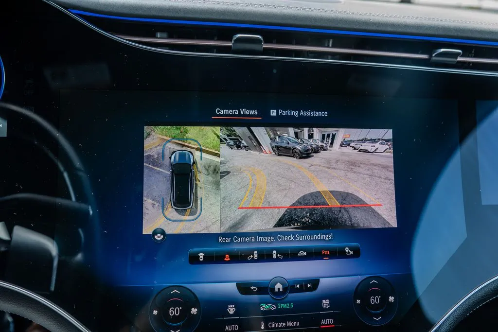 Mercedes-Benz EQS photo 12