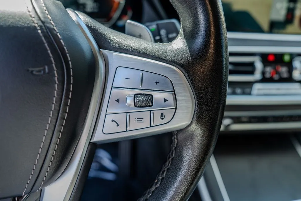 BMW X7 photo 7