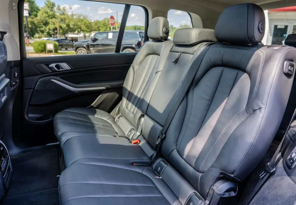 BMW X7 photo 19
