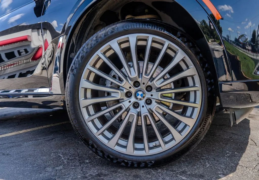 BMW X7 photo 31