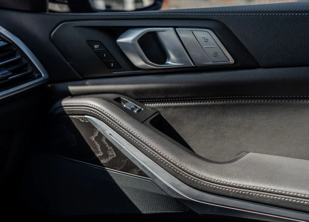 BMW X7 photo 14