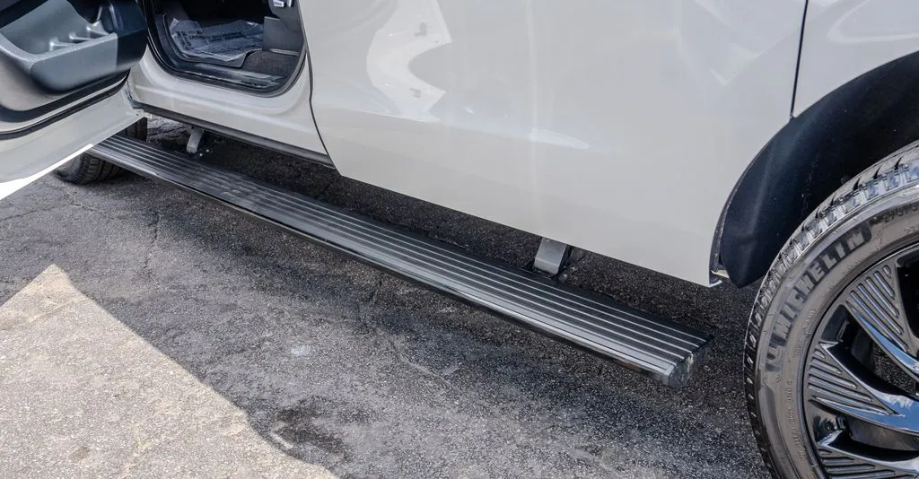 Lincoln Navigator L photo 36