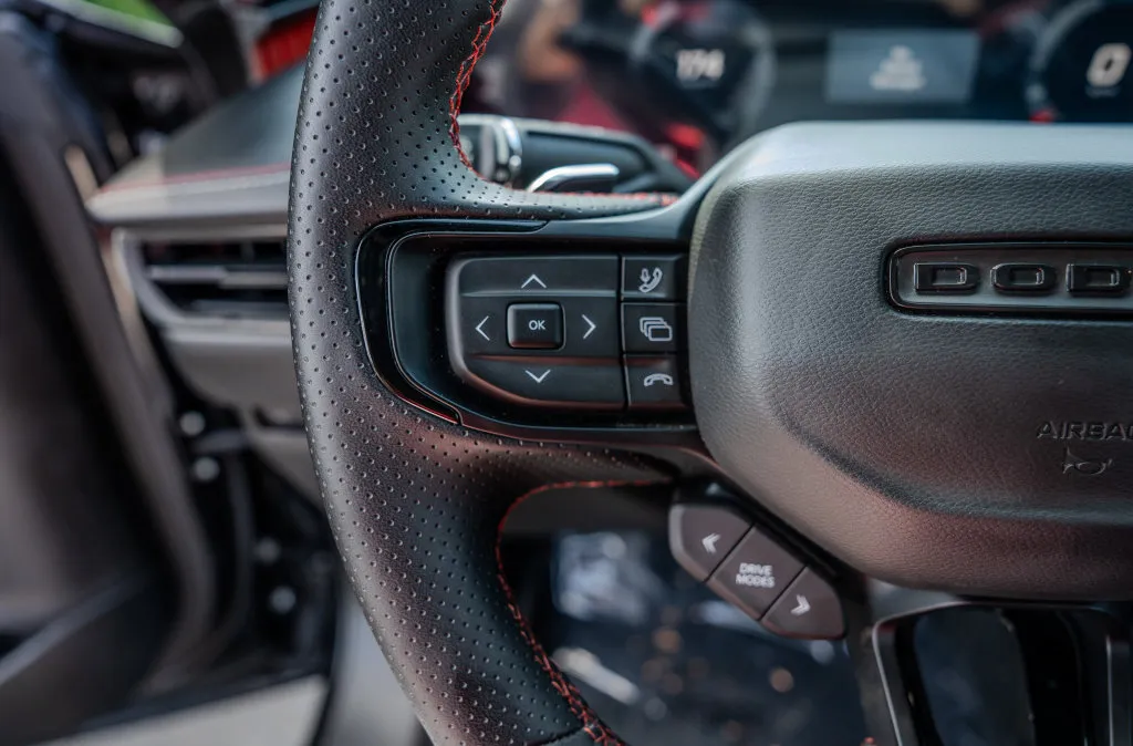 Dodge Charger photo 6