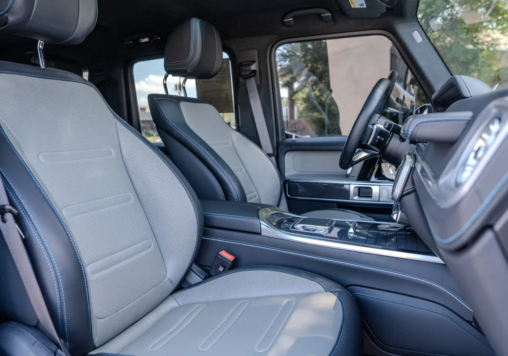 Mercedes-Benz G-Class photo 23
