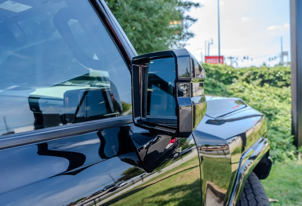 GMC Hummer EV Pickup photo 30