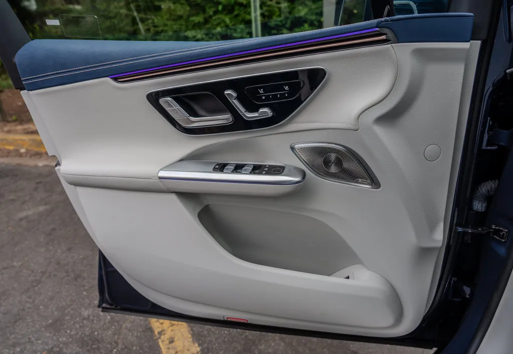 Mercedes-Benz EQE photo 15
