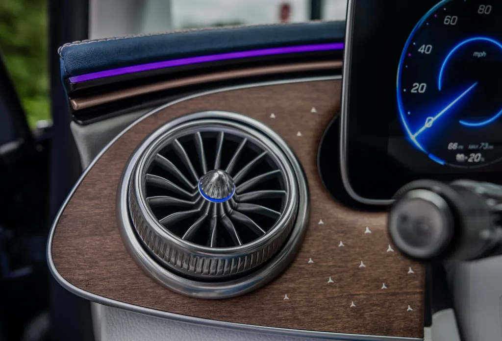 Mercedes-Benz EQE photo 17