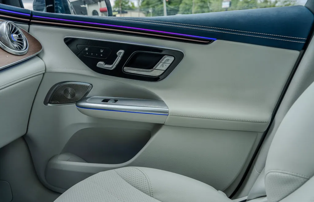 Mercedes-Benz EQE photo 13