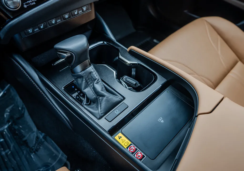 Lexus ES photo 13