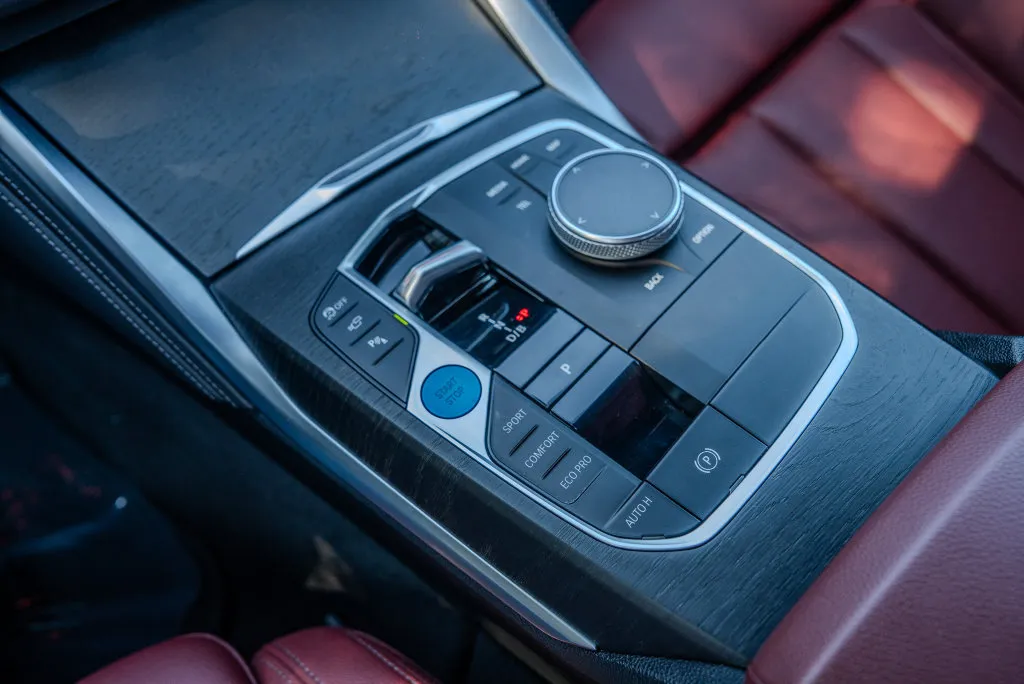 BMW i4 photo 13