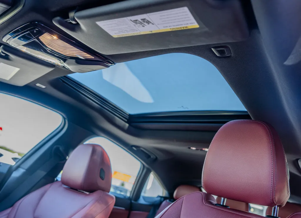 BMW i4 photo 19