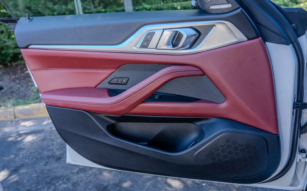 BMW i4 photo 16