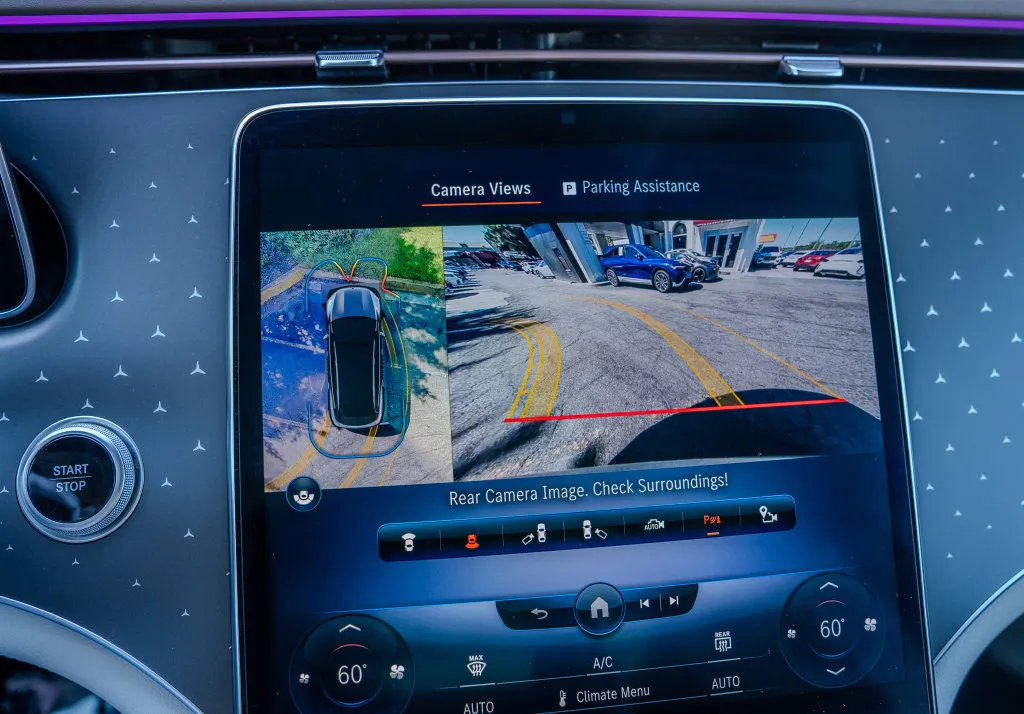 Mercedes-Benz EQS photo 12