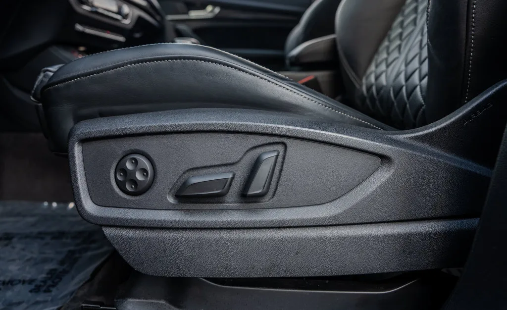 Audi SQ5 photo 25