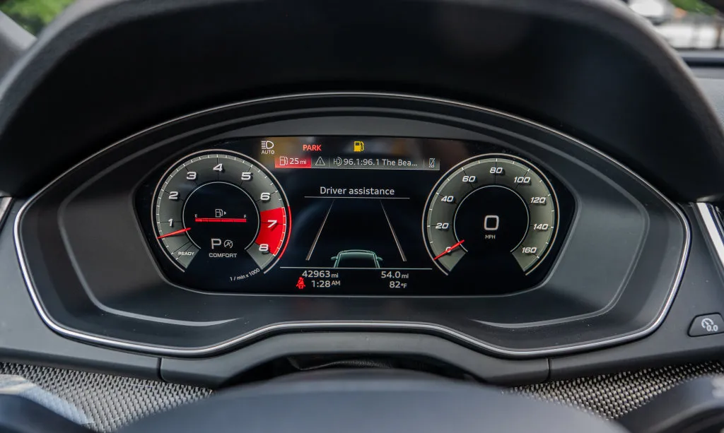 Audi SQ5 photo 17