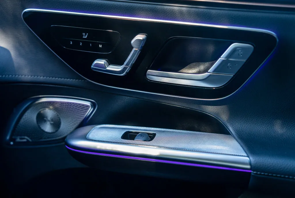 Mercedes-Benz EQE photo 14
