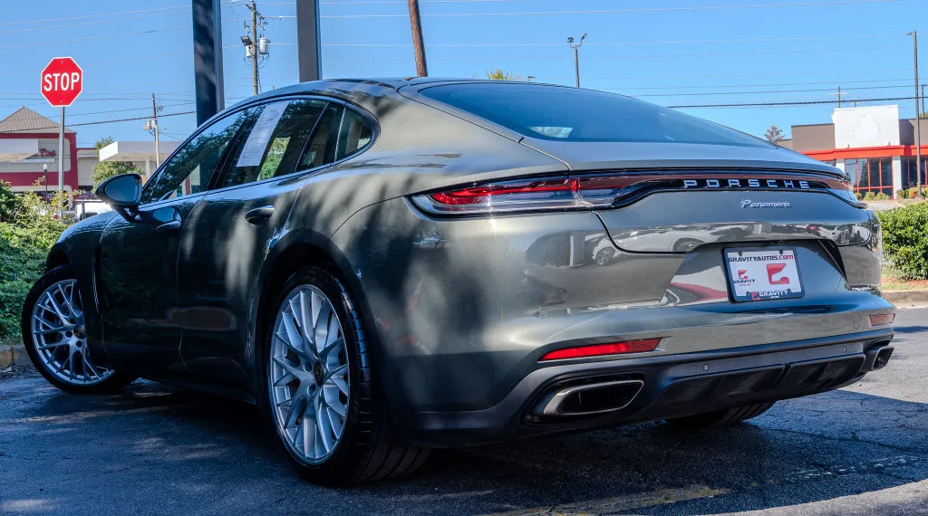 Porsche Panamera photo 23